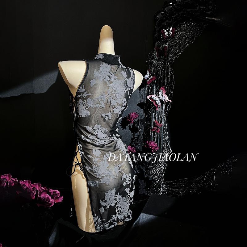 Dresses |  Womens Lace V-Neck Floral Midi Dress Clothing Black